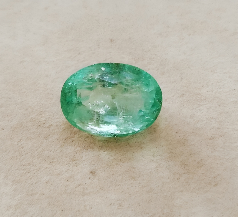 Emerald (पन्ना) Columbian - Ultra Premium