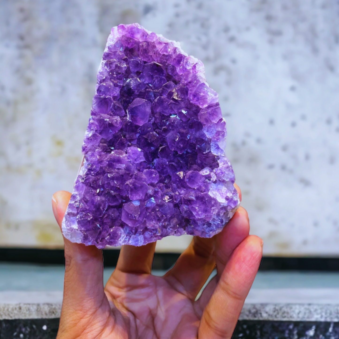 Amethyst Geodes (950g-1000g)