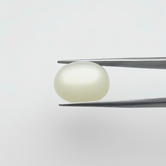 White Moonstone (चंद्रमणि) - Average