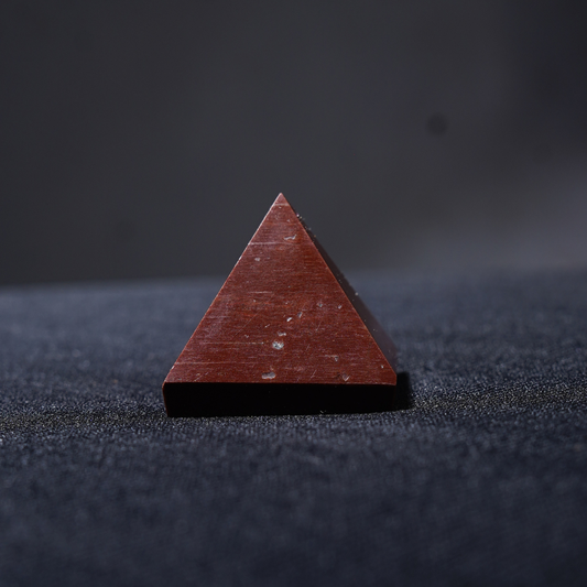 Red Jasper Pyramid – 1 inch