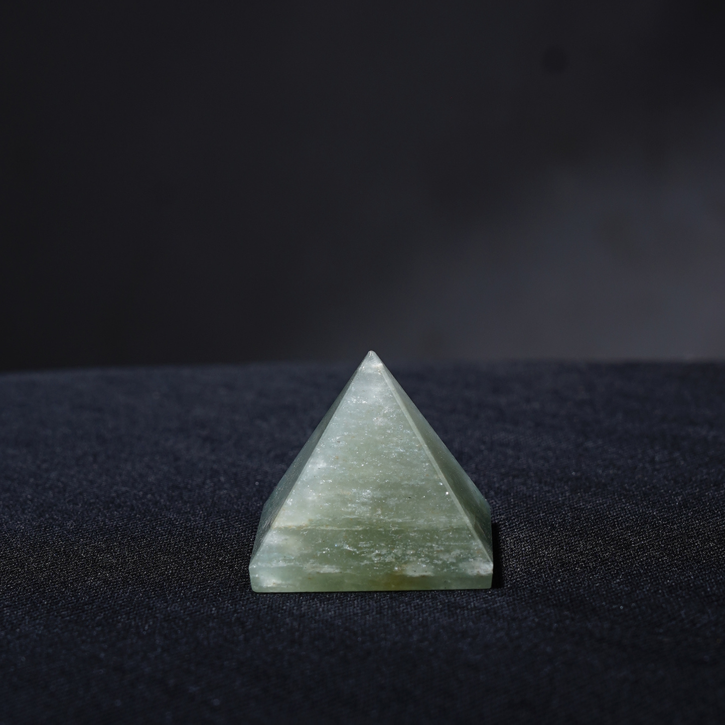 Green Jade Pyramid – 1 inch